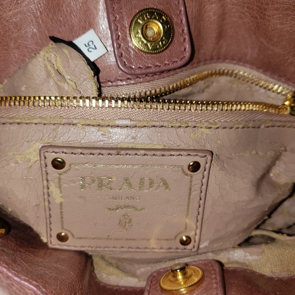 Authentic Prada Antico Vitello Shine - Picture 12 of 16